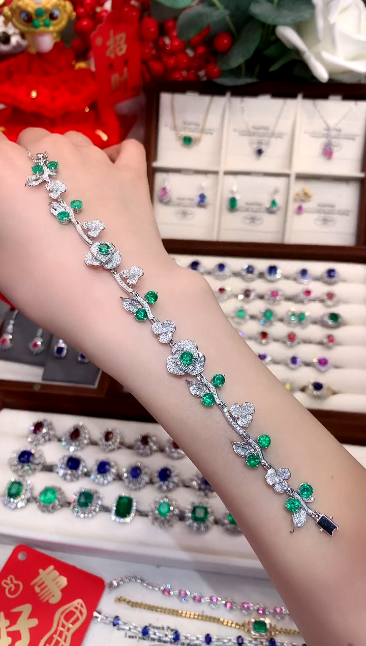 【闪购商品】祖母绿手链18K金镶嵌3.73ct/天然宝石/七天无理由