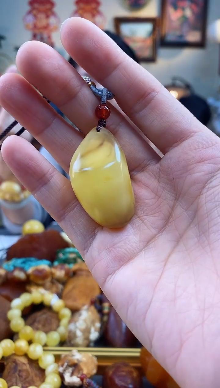 【闪购商品】琥珀颈饰未镶嵌吊坠