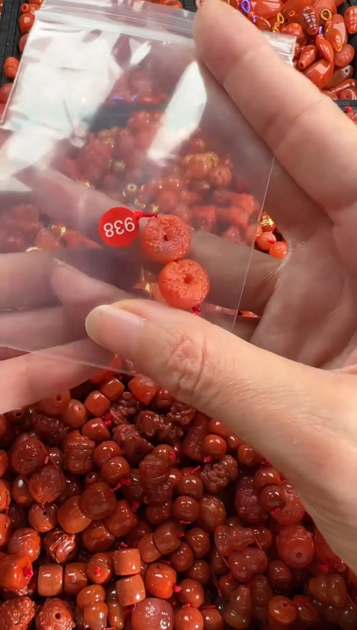 【闪购商品】南红玛瑙颈饰未镶嵌1