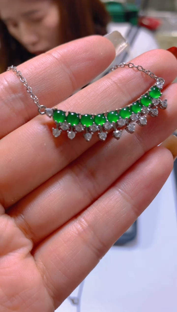 颈饰未镶嵌翡翠多样性发一