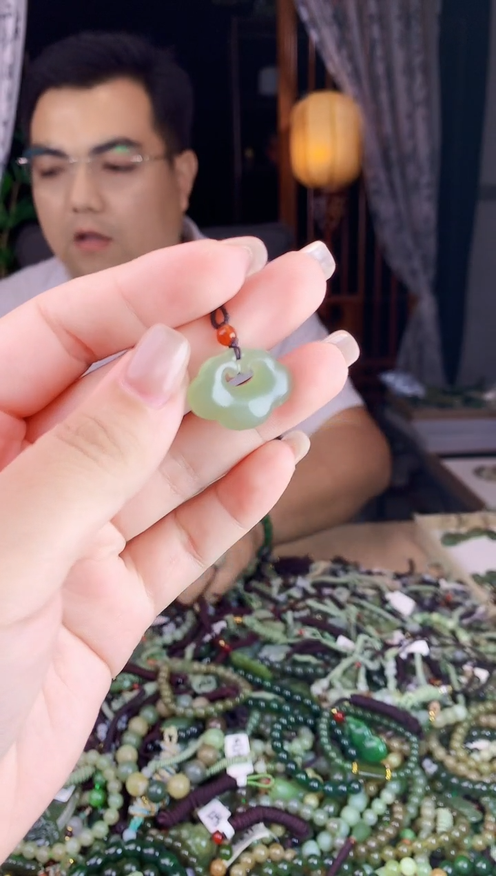 和田玉未镶嵌挂件多样性发货拍一发一