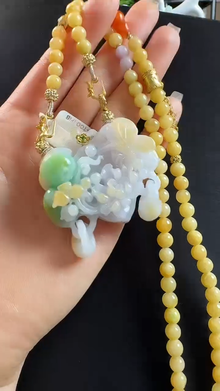 颈饰未镶嵌翡翠如意锁