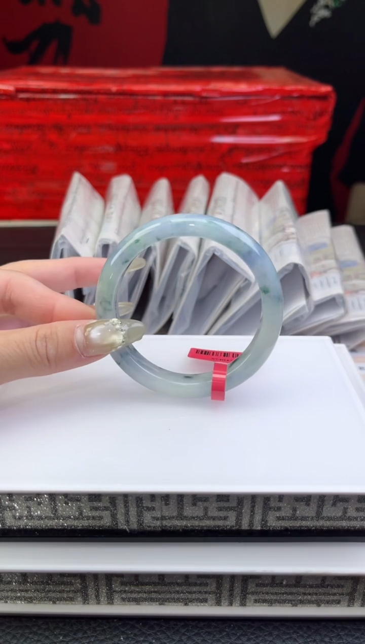 【闪购商品】翡翠手镯未镶嵌翡翠手镯1