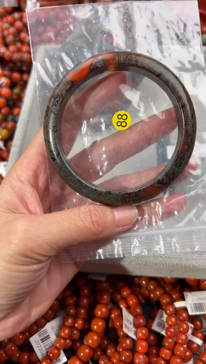 南红玛瑙手串未镶嵌1