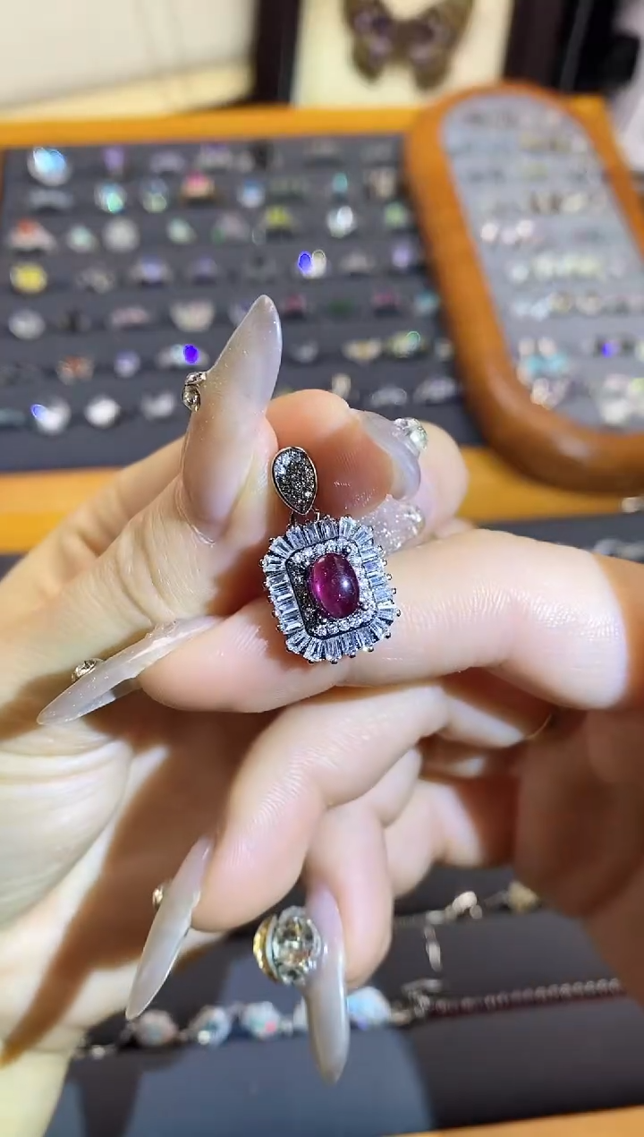 【闪购商品】水晶手链银S925镶嵌A90