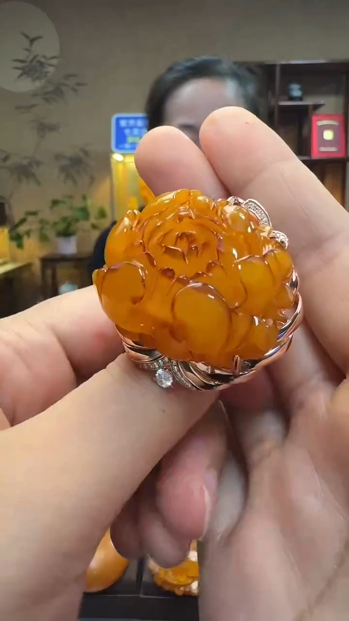 银S925镶嵌琥珀戒指天然保真蜜蜡牡丹花戒指