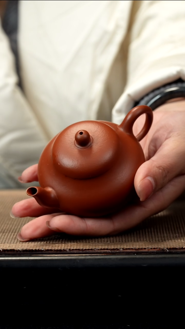 紫砂茶盏朱泥梨壶110CC