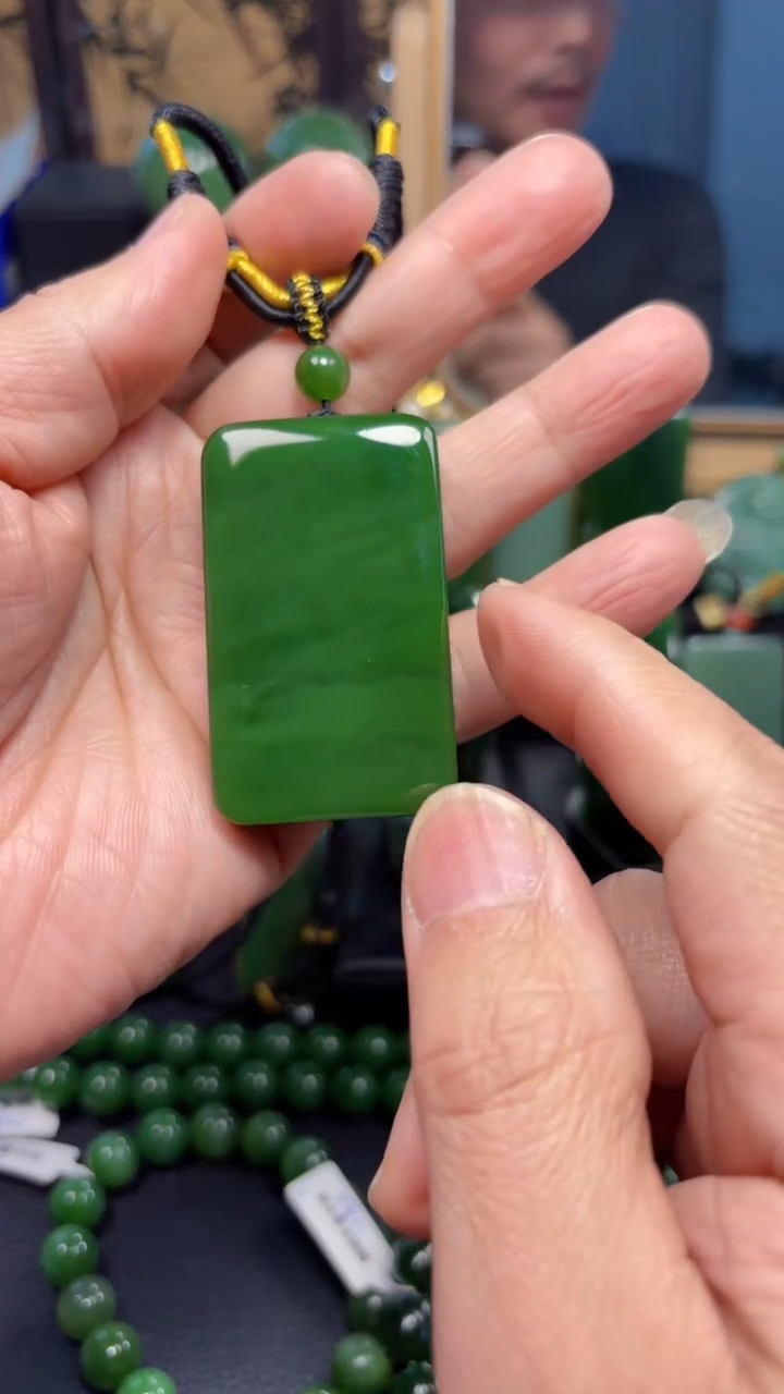 【闪购商品】和田玉（碧玉）吊坠(赠链)未镶嵌1