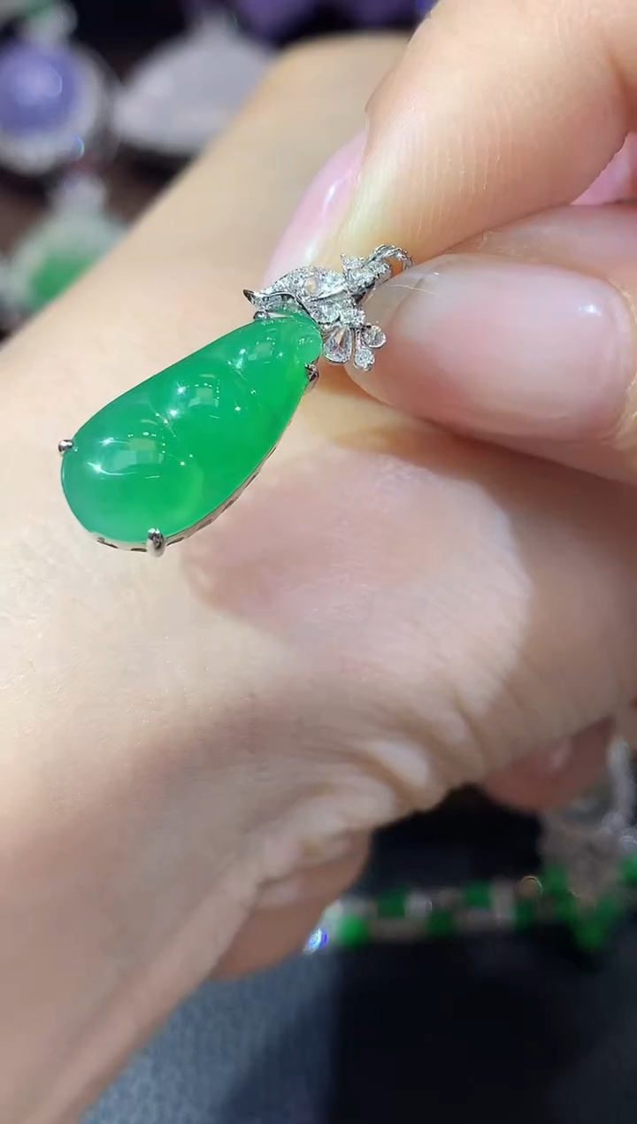 吊坠(不含链)18K金镶嵌翡翠C7