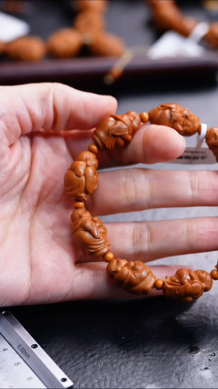 【闪购商品】橄榄核吊坠橄榄核