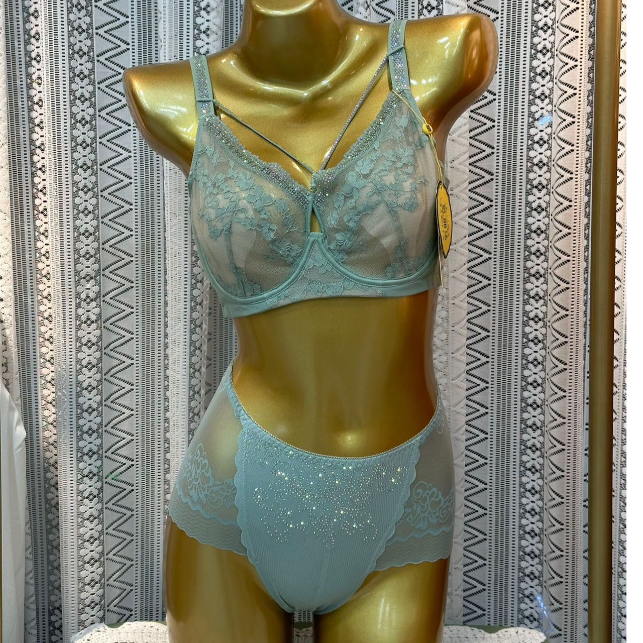 xarifa经典款文胸套装薄款烫钻蕾丝性感舒适聚拢8117