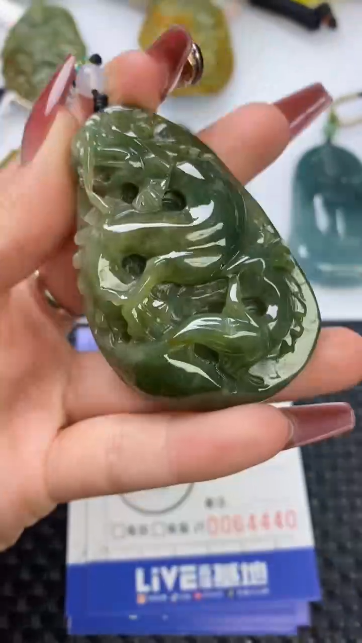 【闪购商品】翡翠颈饰未镶嵌1111111111111111