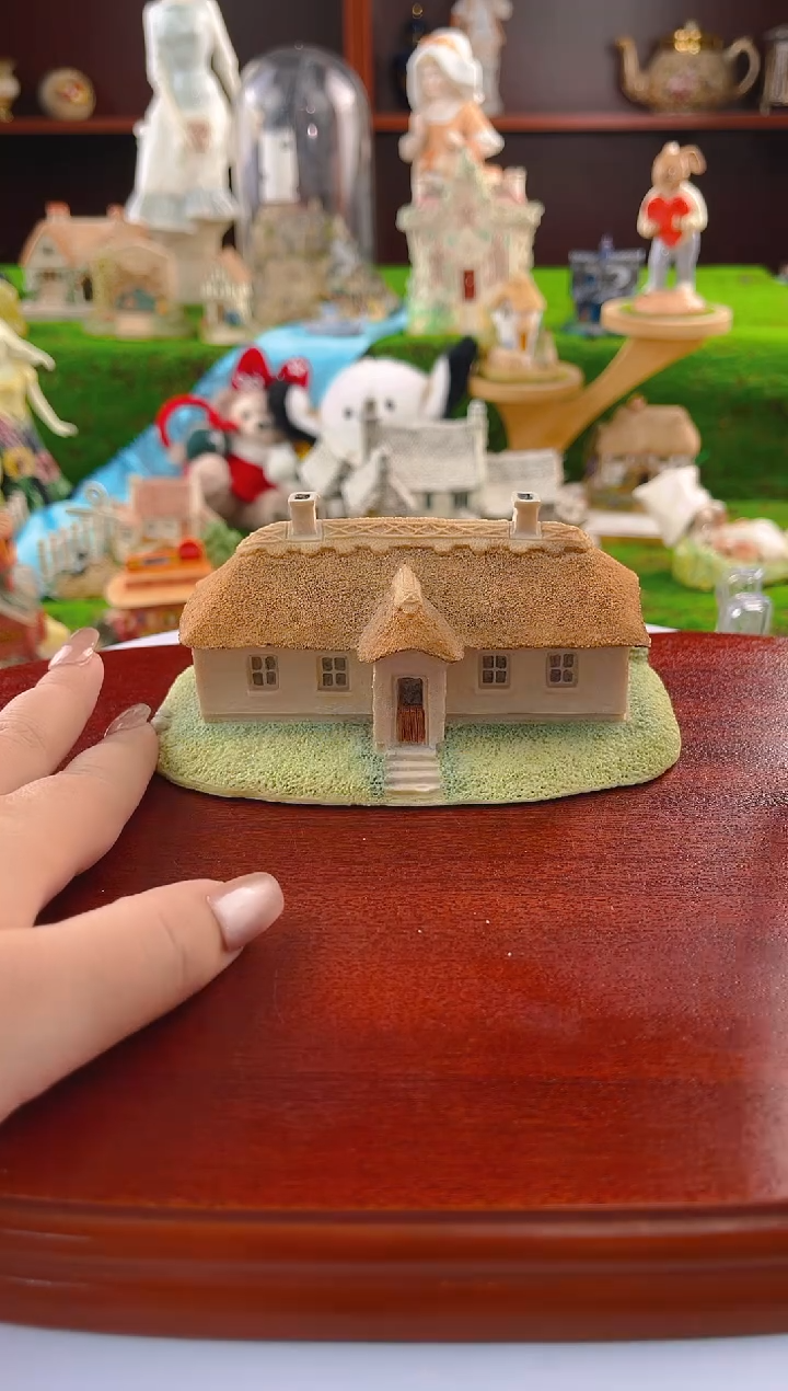 【闪购商品】紫砂茶宠中古小房子