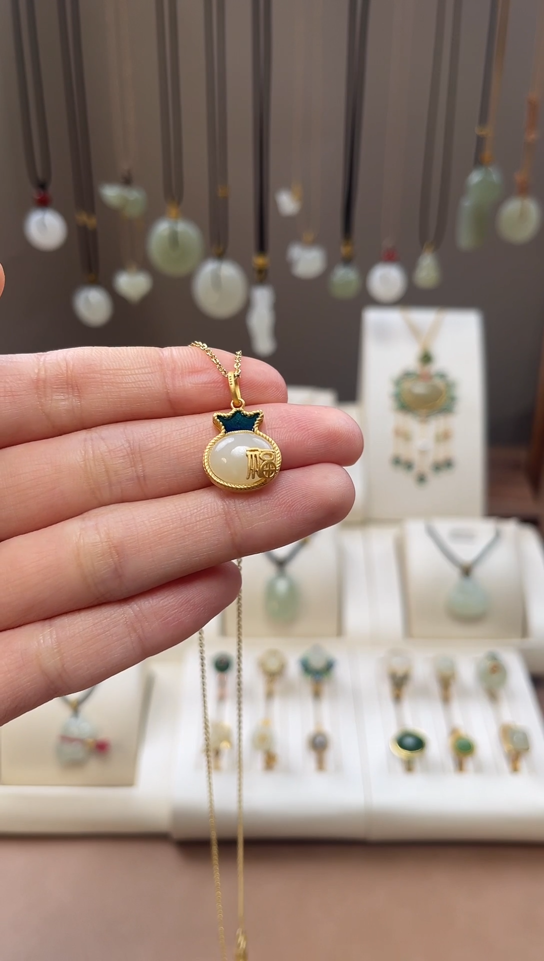 颈饰银S925镶嵌和田玉和田玉吊坠