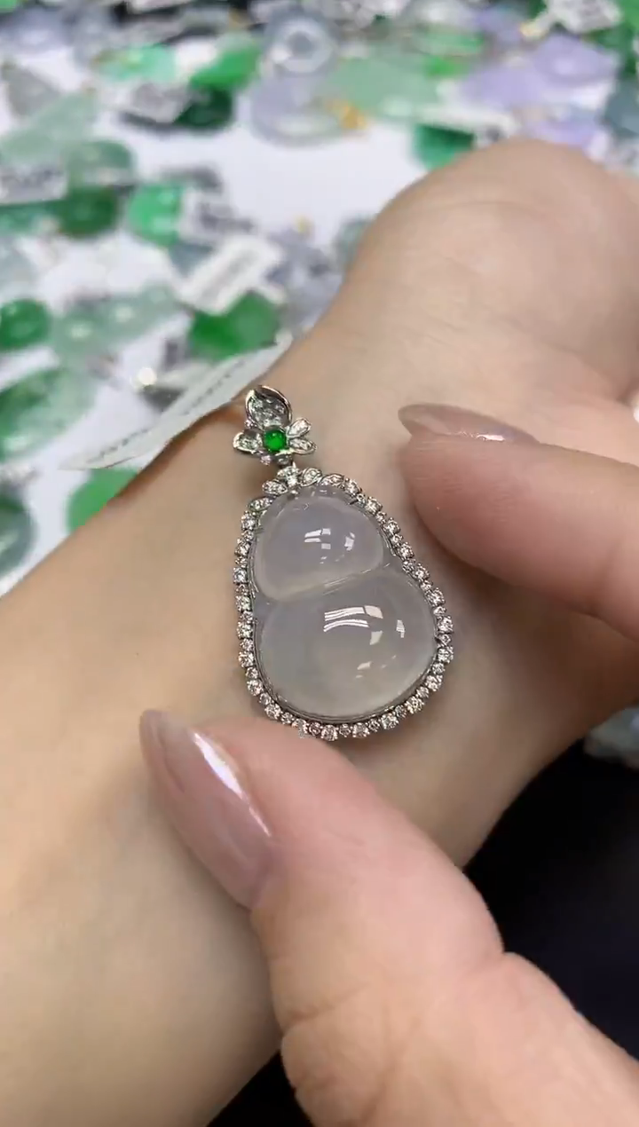 颈饰18K金镶嵌翡翠天然缅甸翡翠A货百元以上9元证书费自理