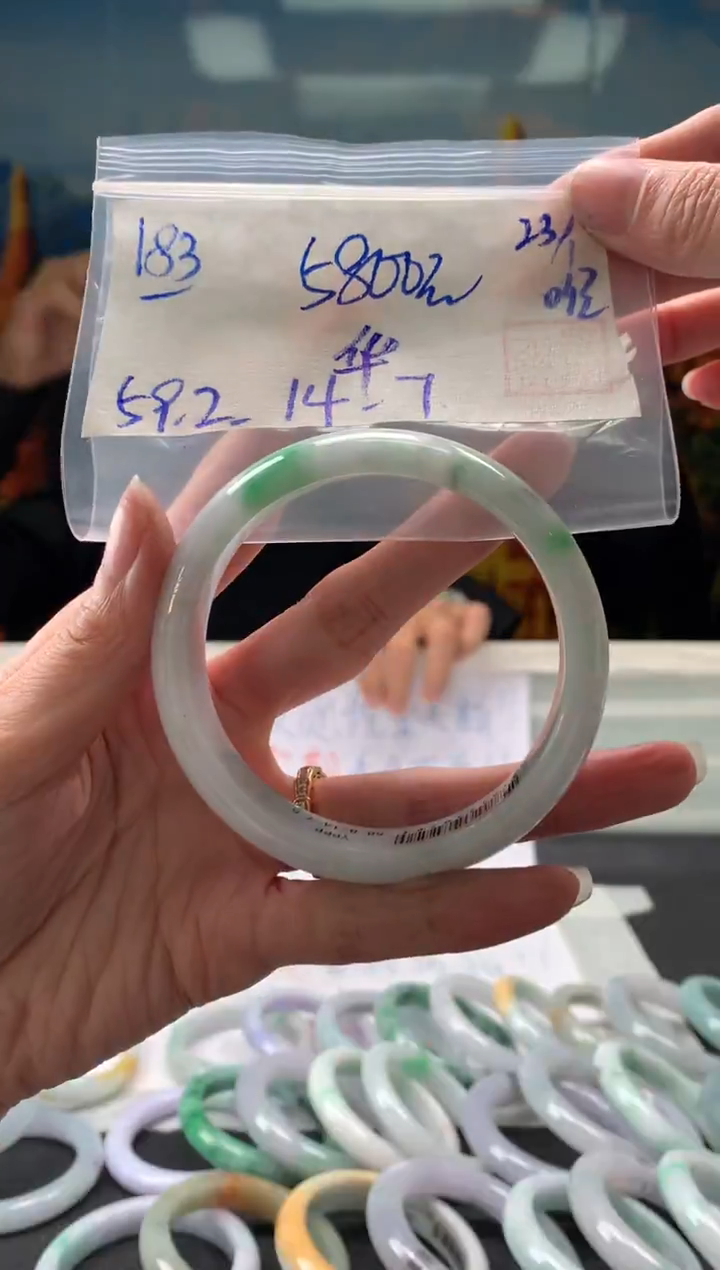 【闪购商品】翡翠手镯未镶嵌翡翠手镯 下单联系小耳机#183