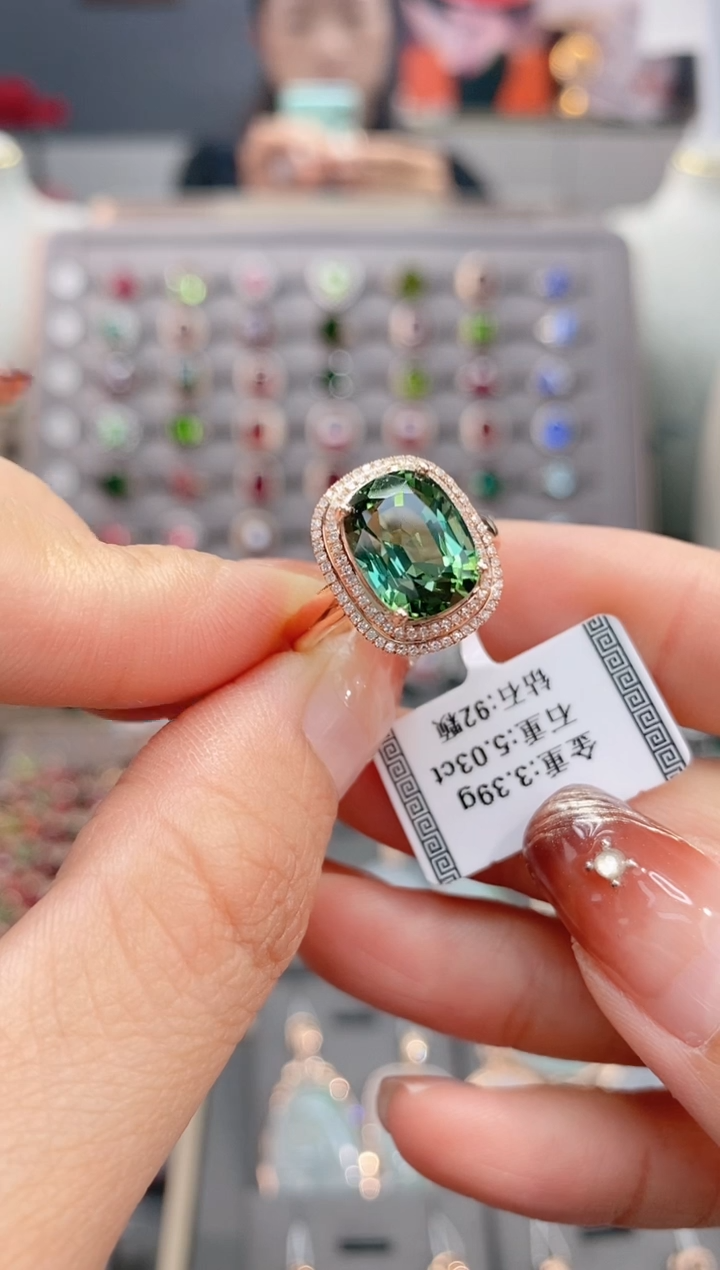 18K金镶嵌戒指碧玺5.03