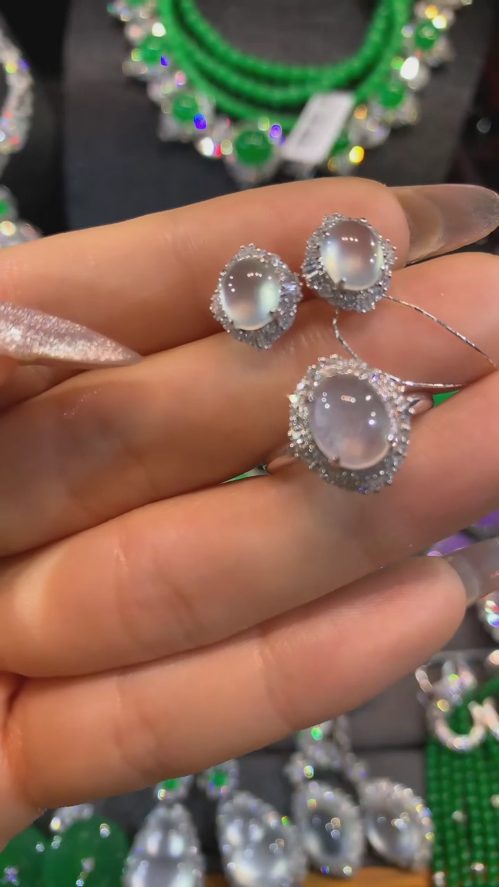 【闪购商品】翡翠戒指18K金镶嵌套装