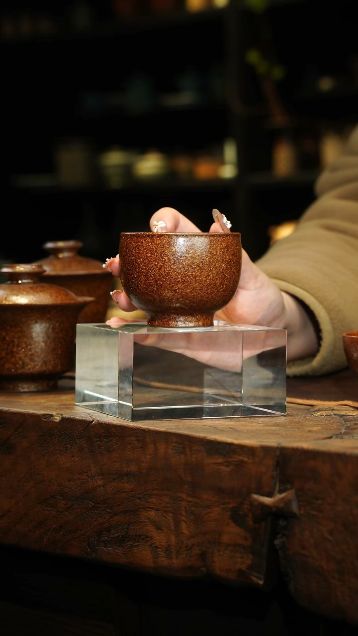 【闪购商品】瓷片梅有华 茶叶末釉 小鼓杯