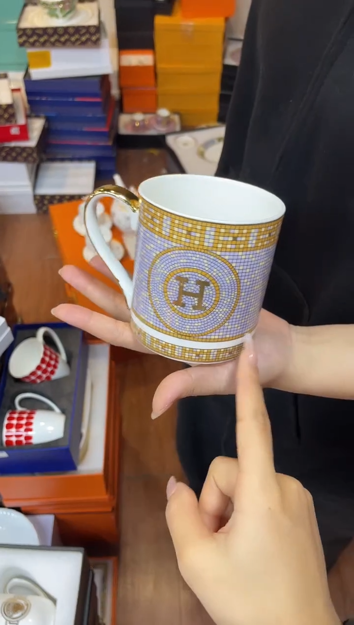 杯鸿辉家品牌瓷器，京东包邮！
