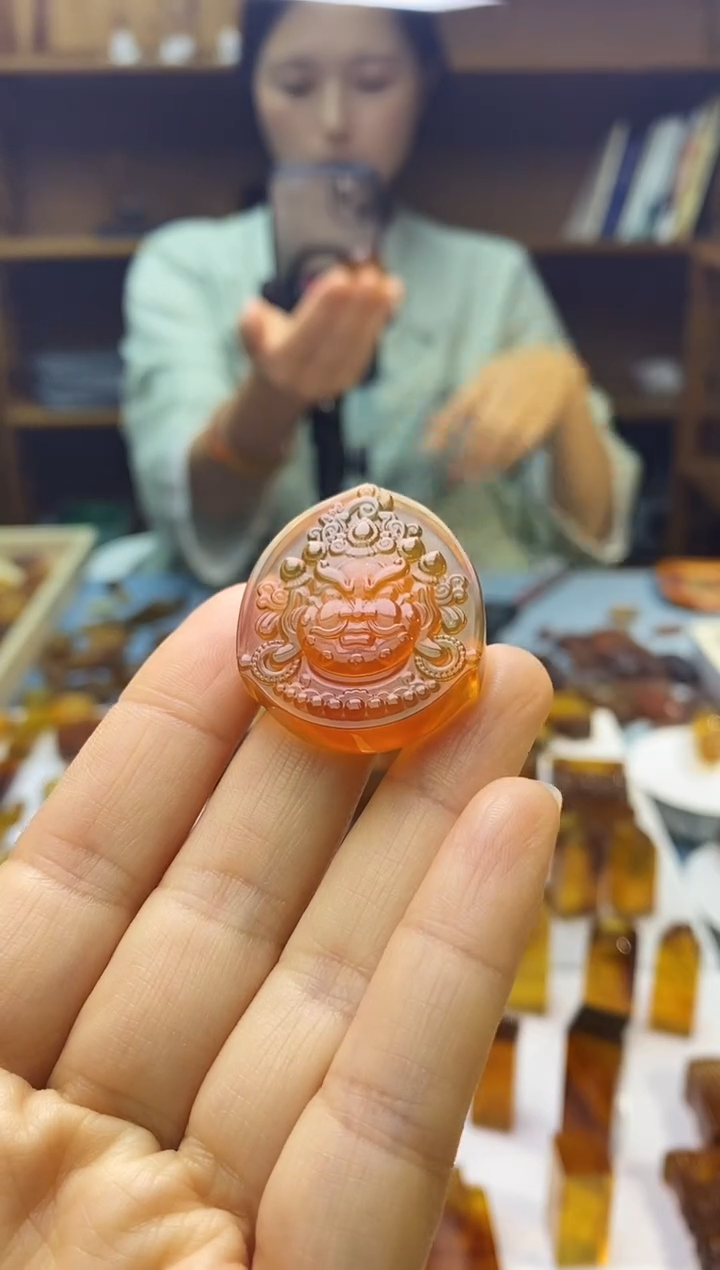 琥珀颈饰未镶嵌SN82-10（黄财神）吊坠锁骨