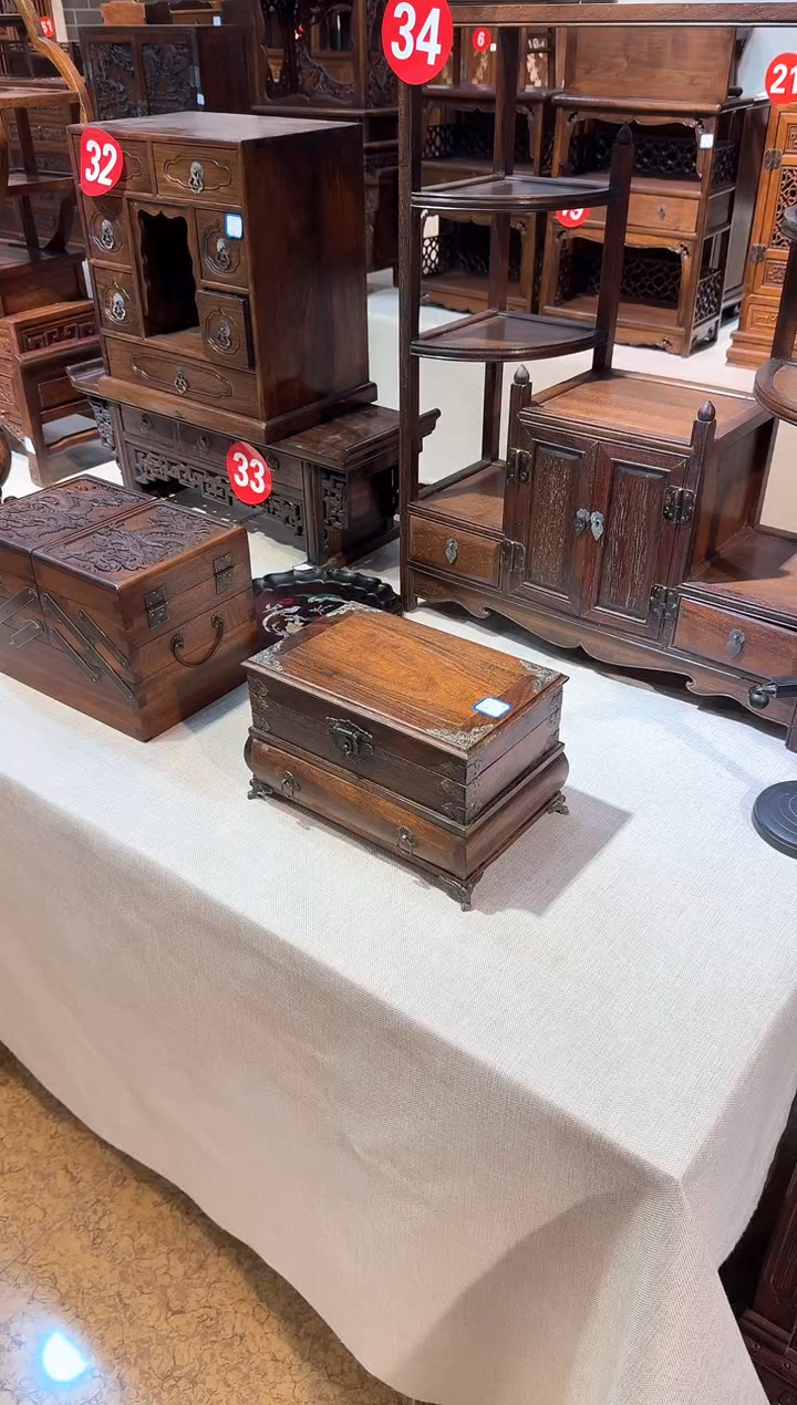 【闪购商品】木花梨木    首饰箱子  工艺品