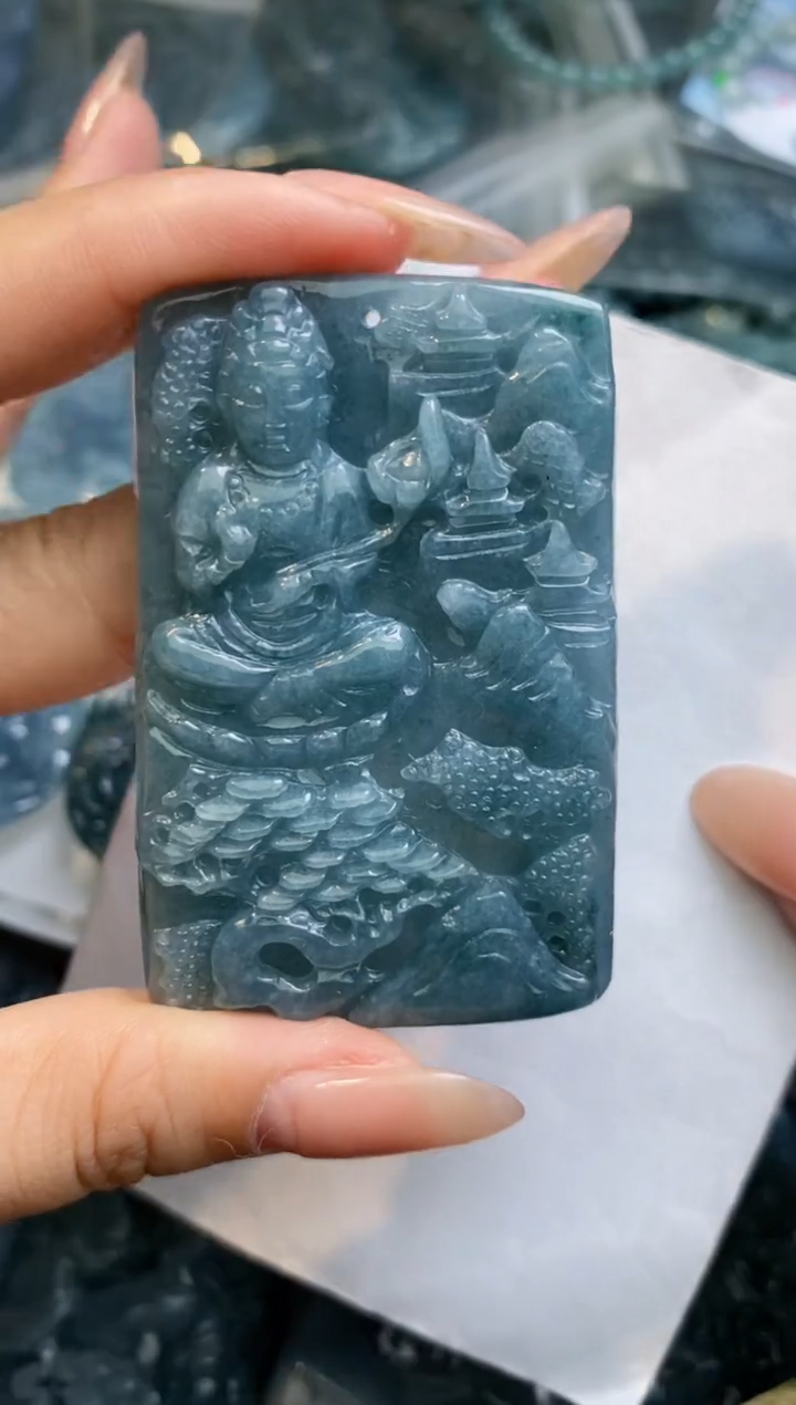 【闪购商品】翡翠颈饰未镶嵌           