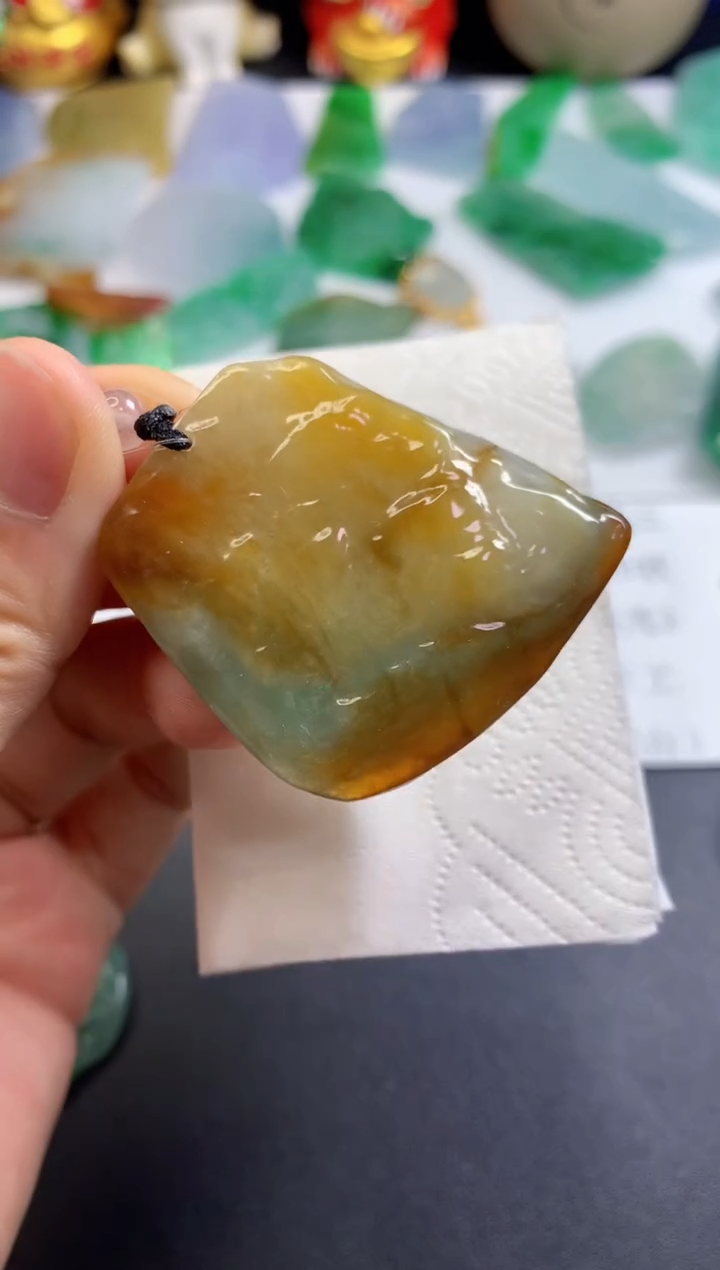 【闪购商品】翡翠吊坠(不含链)未镶嵌669