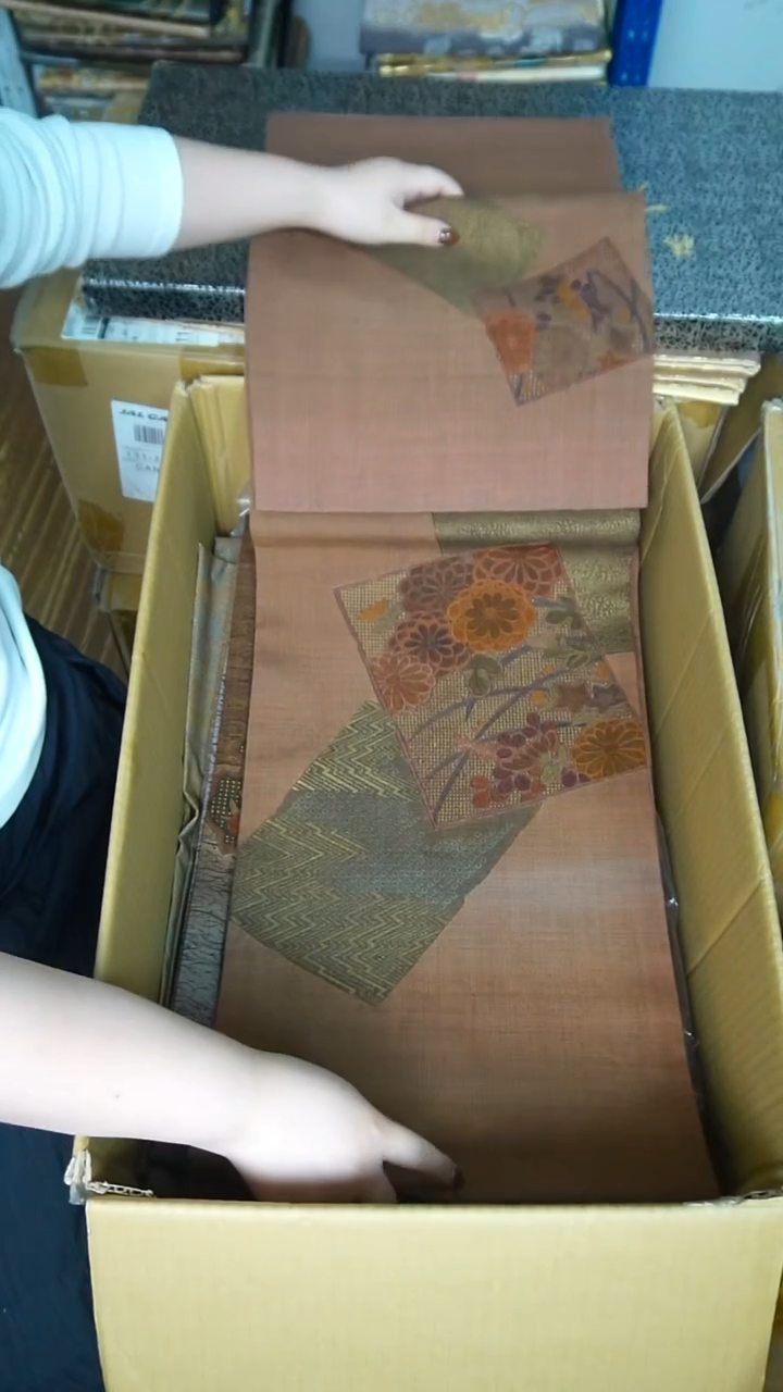 织绣10两通花卉刺绣