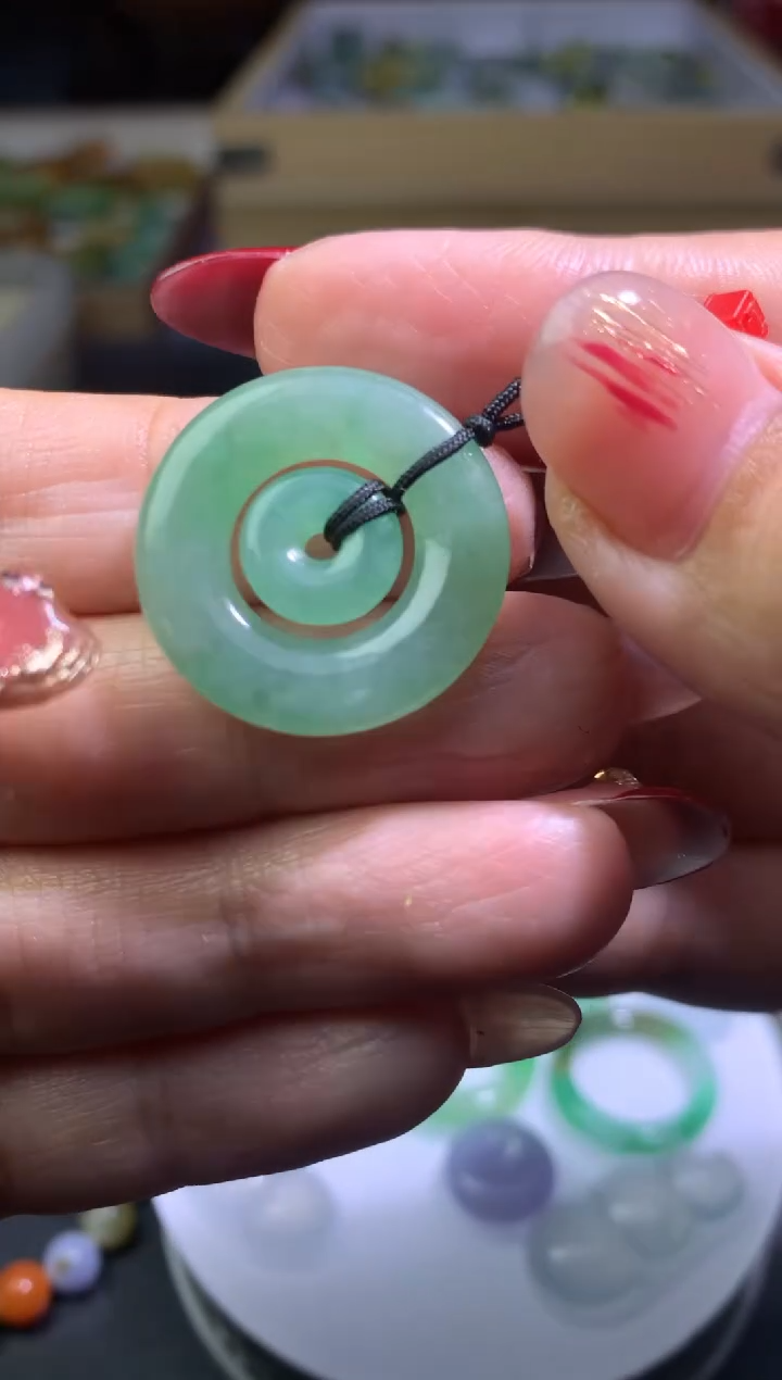 【闪购商品】定制翡翠未镶嵌毛货