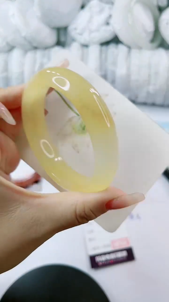 【闪购商品】石英质玉手镯未镶嵌0833681088-多样性发货