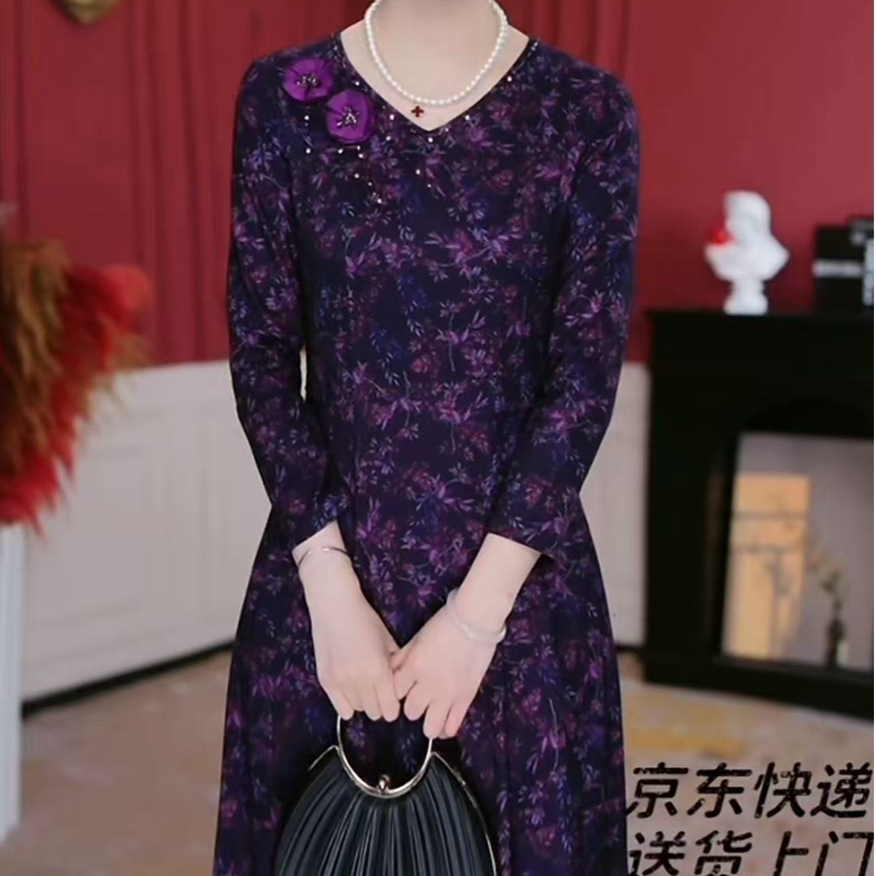 【妙莱花满枝】秋冬季新款时尚气质品牌上档次妈妈装加绒连衣裙洋气