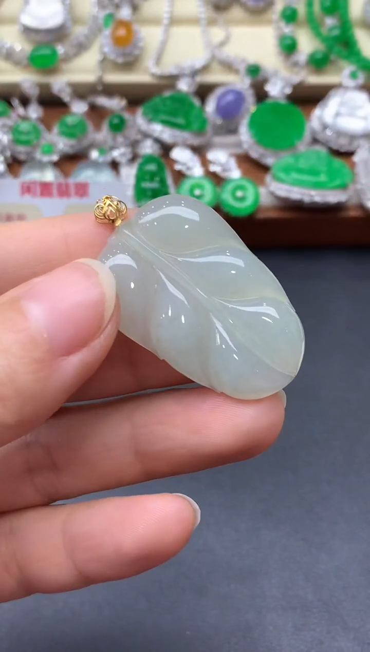 颈饰18K金镶嵌翡翠99-中国好珍宝