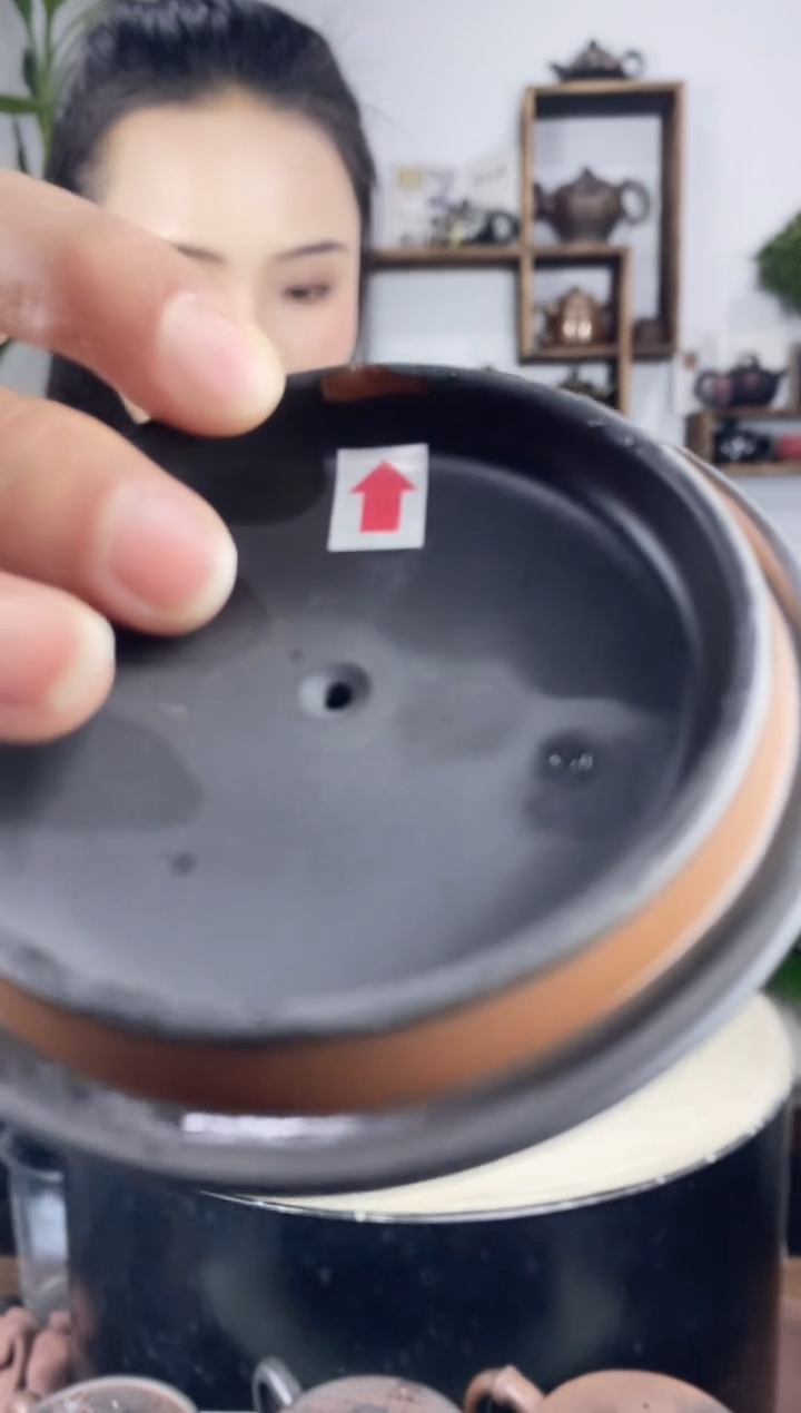 【闪购商品】壶 瑕疵手抓壶《建水紫陶》529