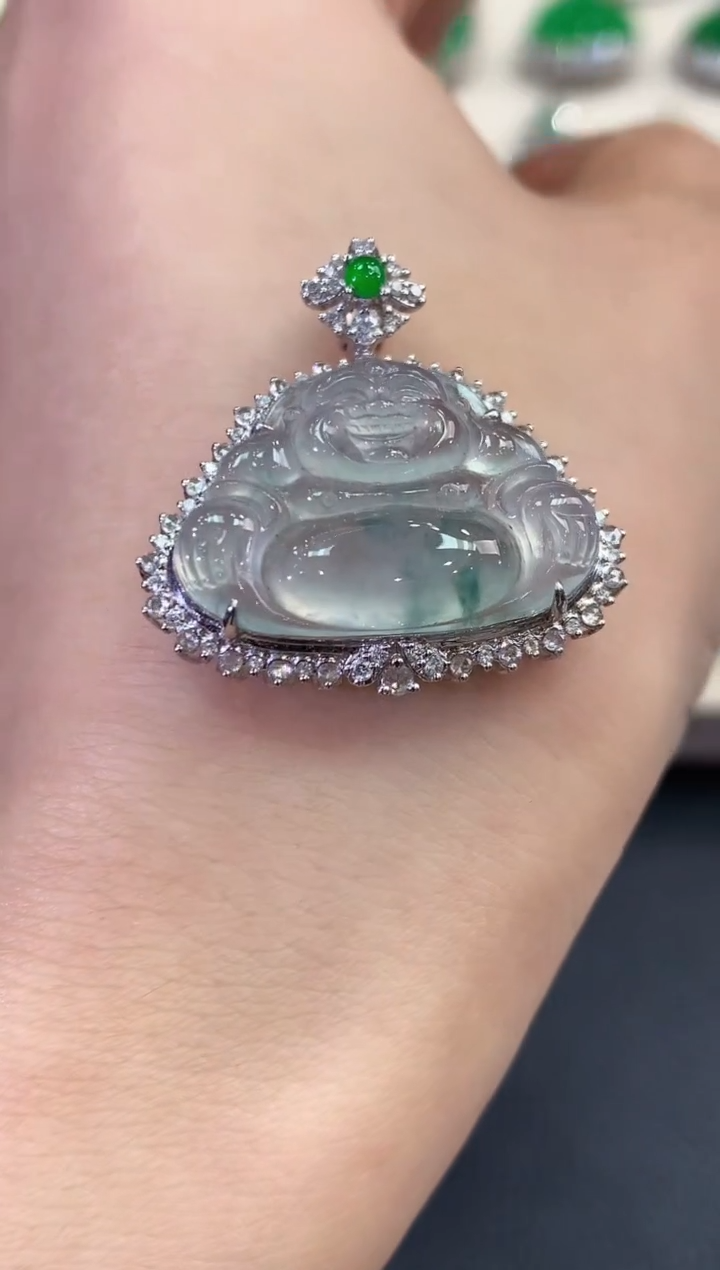 【闪购商品】翡翠吊坠(不含链)18K金镶嵌B109