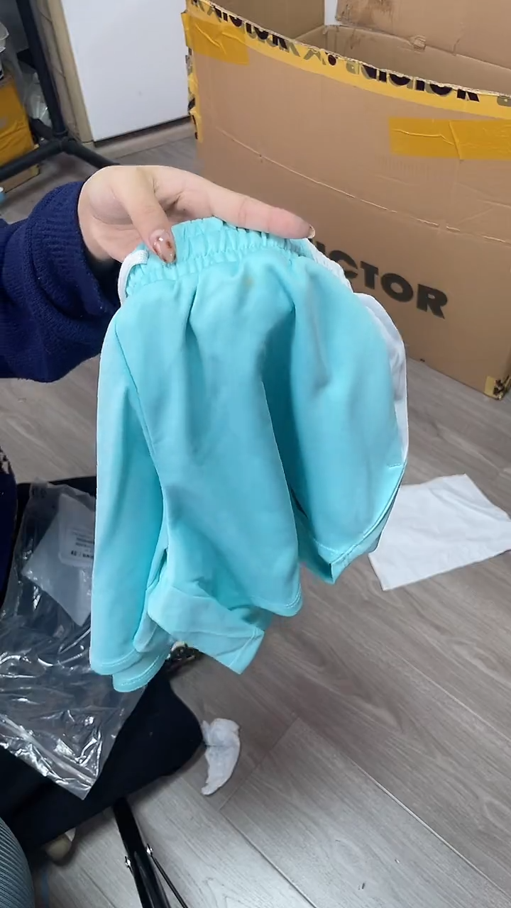 064 正品微瑕 短裤M