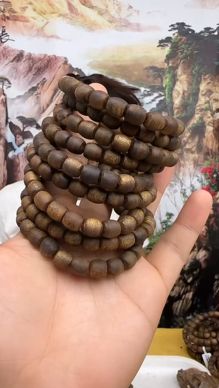 沉香沉香碎屑+G8奇楠白奇虫漏单鼓卡8宠粉多样性发一