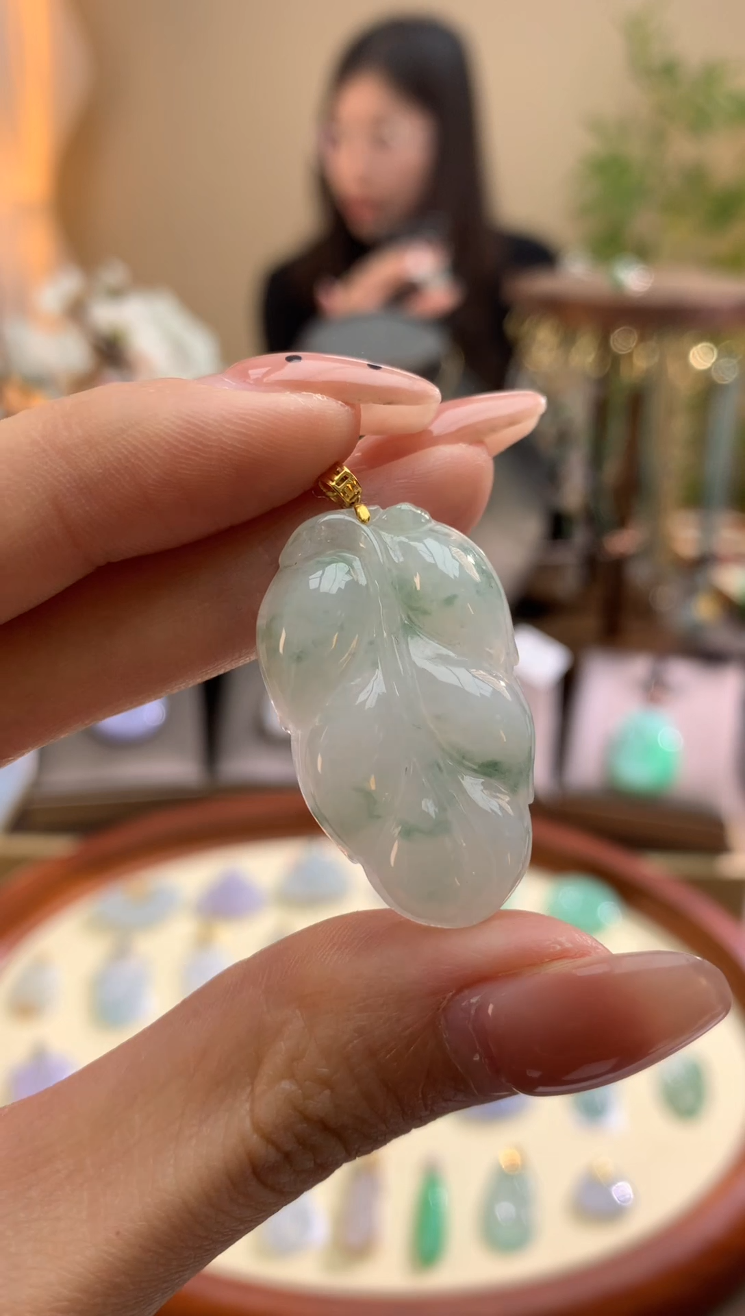 【闪购商品】翡翠颈饰18K金镶嵌叶子