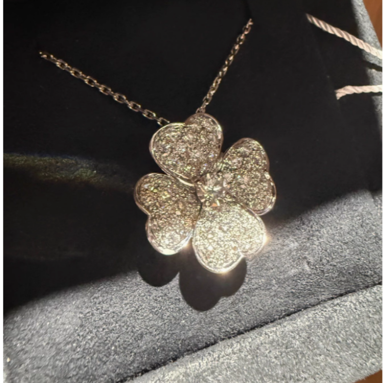 99新 梵克雅宝 小花6珊 梵克雅宝18k白金 满钻花朵胸针吊坠两用款