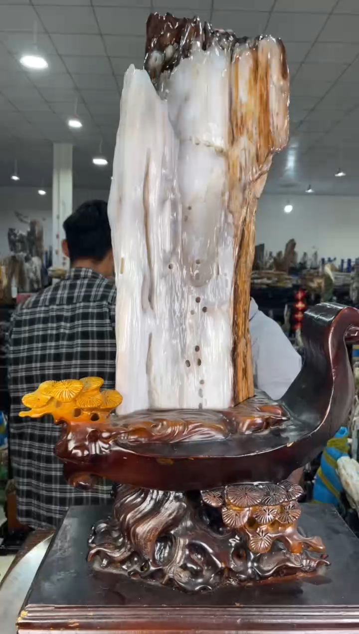 【闪购商品】硅化玉摆件未镶嵌68