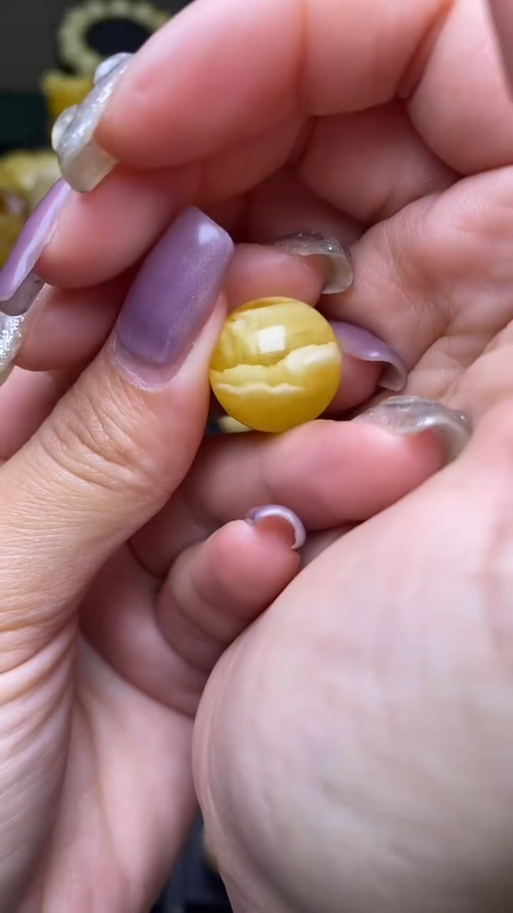 【闪购商品】琥珀裸石未镶嵌葵.4