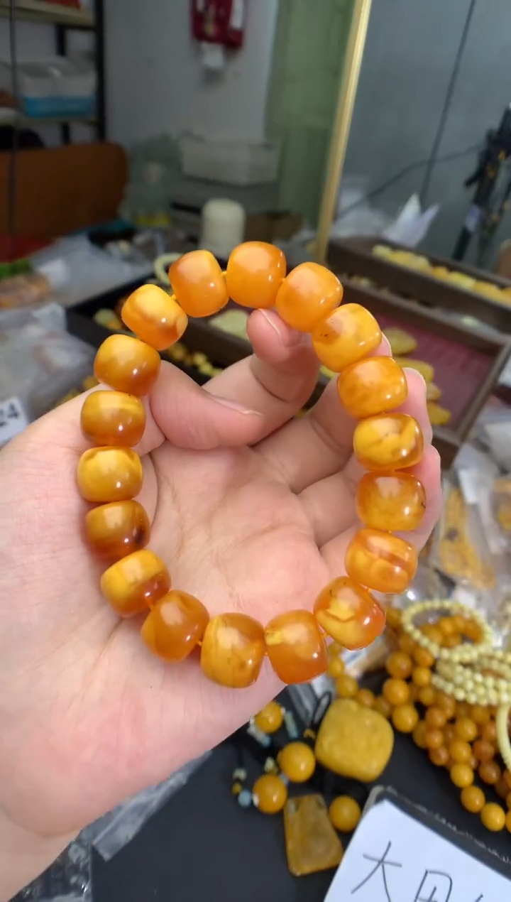 琥珀未镶嵌珠宝奇石1