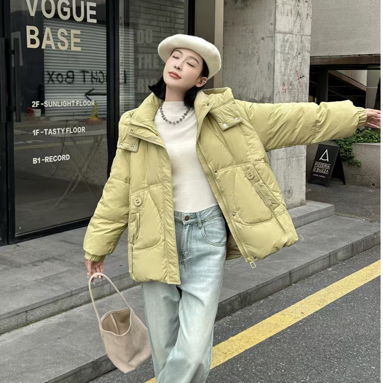 冬季新款羽绒服女短款设计感韩版加厚宽松连帽白保暖mm明摩羽绒服