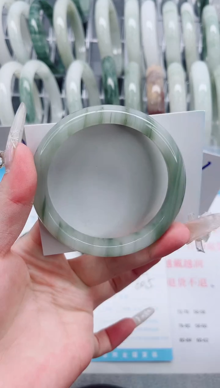 【闪购商品】石英质玉手镯未镶嵌A355-60.5