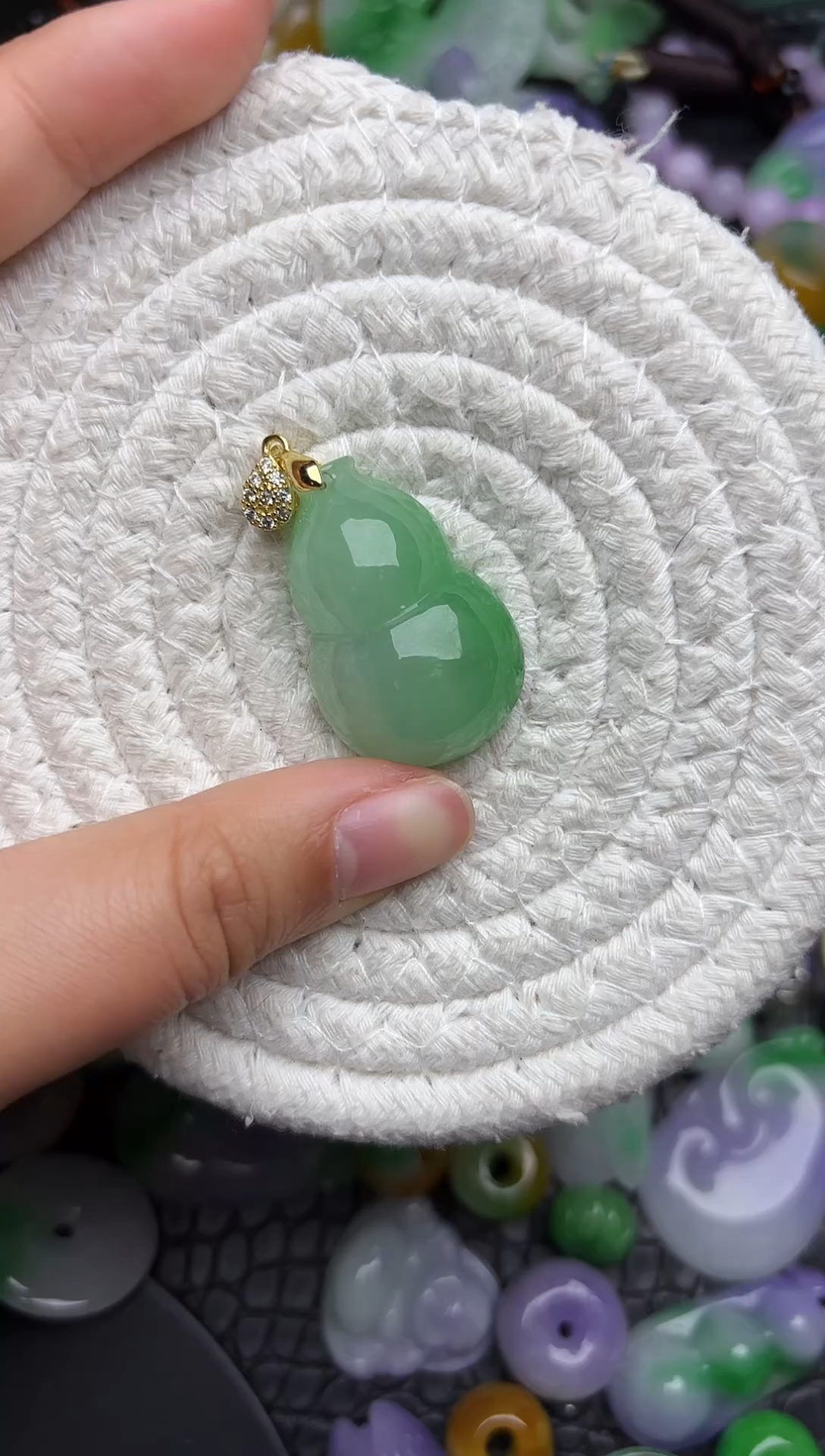 颈饰未镶嵌翡翠缅甸翡翠吊坠