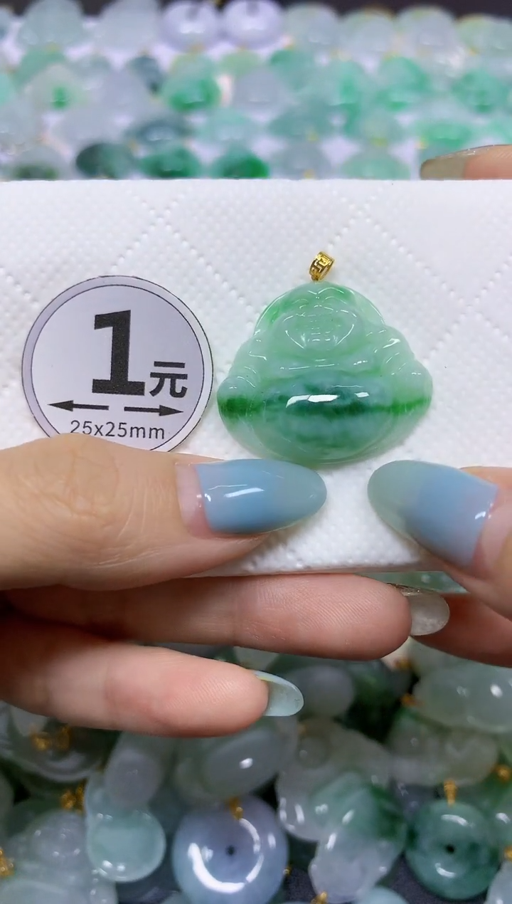 翡翠18K金镶嵌颈饰天然翡翠A货