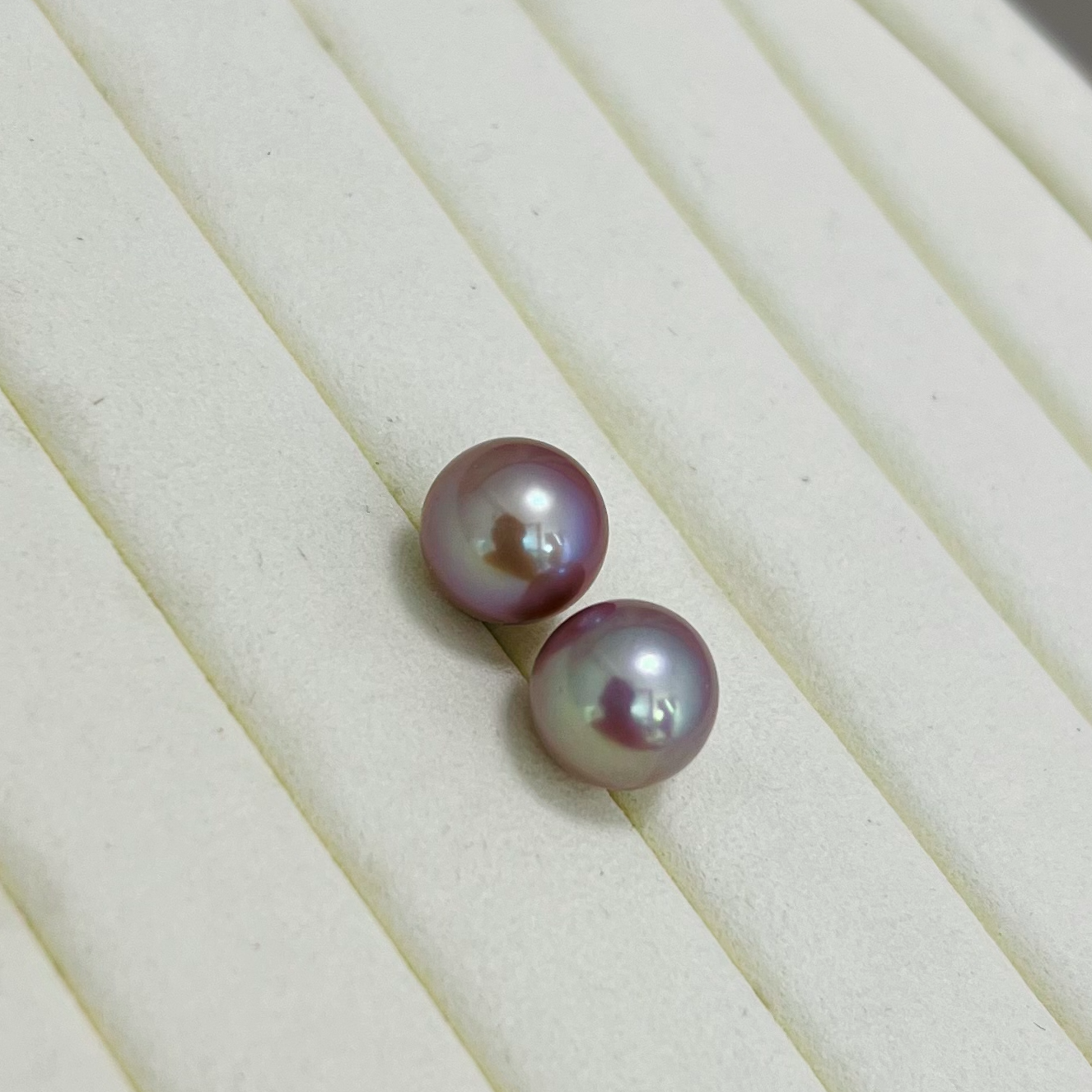 补货【稀有色绿光森林】11.5-12【镜面光照脸】珍珠耳钉，近完美无瑕