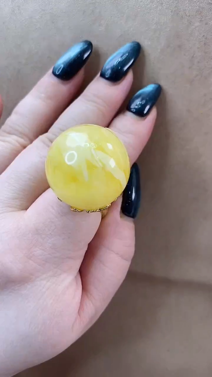 琥珀颈饰未镶嵌戒指