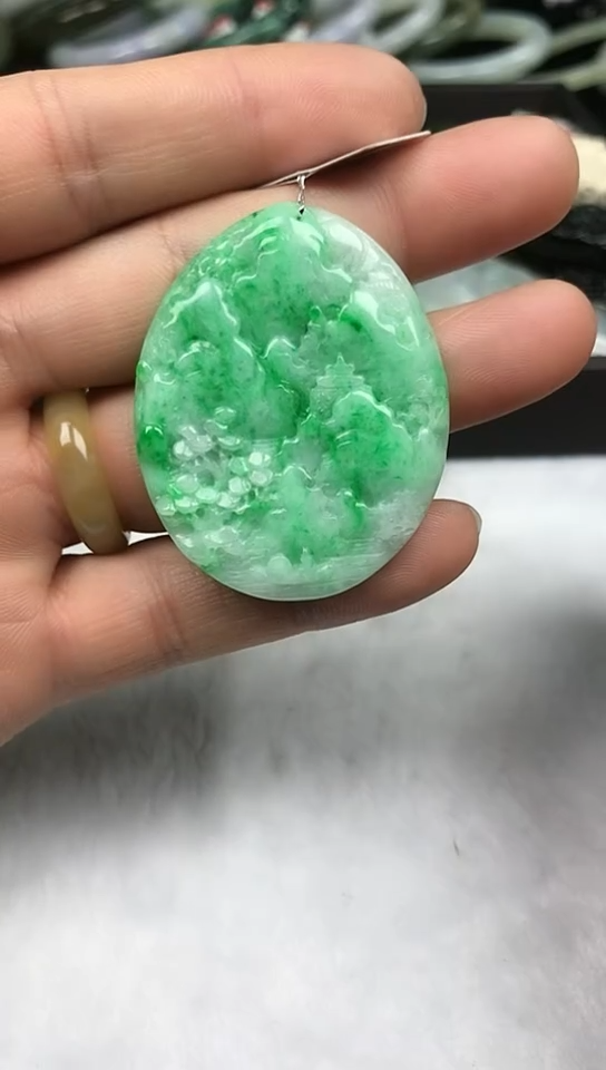【闪购商品】翡翠颈饰未镶嵌山水牌