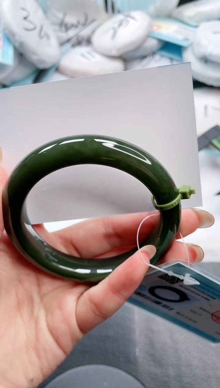 【闪购商品】和田玉手镯未镶嵌20V290-56